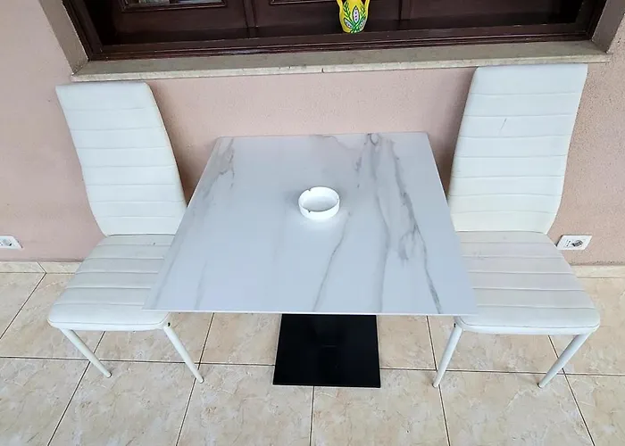 Teba Garden's Gæstehus Tirana